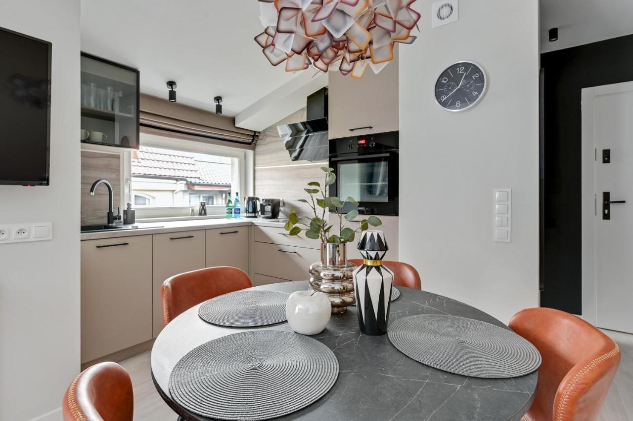 Lion Apartments - Monte Carlo Collection With Parking Sopot Bagian luar foto
