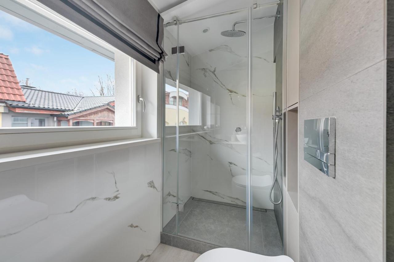 Lion Apartments - Monte Carlo Collection With Parking Sopot Bagian luar foto