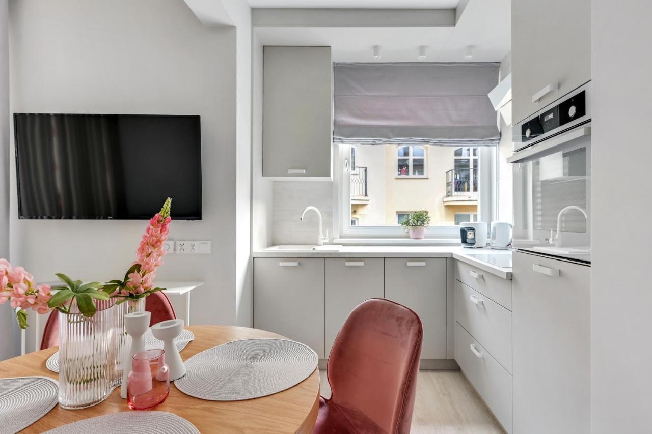Lion Apartments - Monte Carlo Collection With Parking Sopot Bagian luar foto